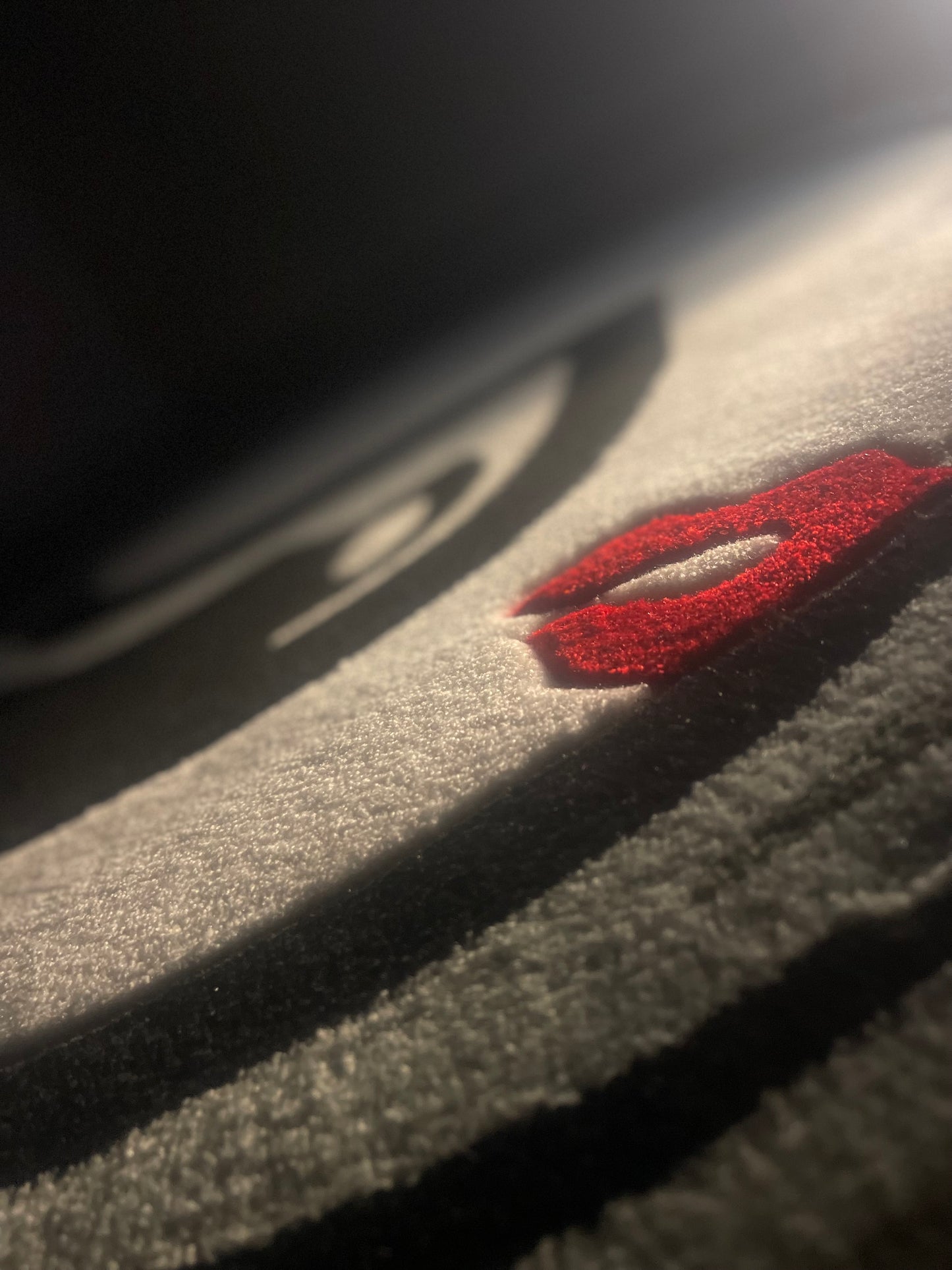 Chappi Motos™ Jet Helmet Rug – “Kiss the Sky” Edition